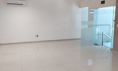 OFICINA DE 396 M2 EN RENTA, PLAYA NORTE