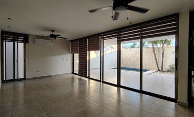 Casa en RENTA, 4 habitaciones en Altabrisa