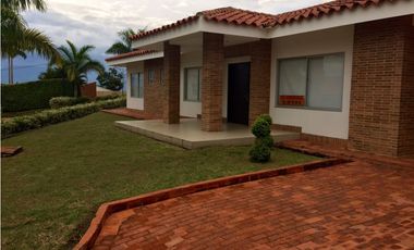 Se vende casa campestre en Quimbaya