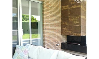Se vende casa campestre en Quimbaya