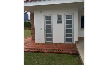 Se vende casa campestre en Quimbaya