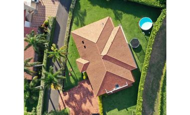 Se vende casa campestre en Quimbaya