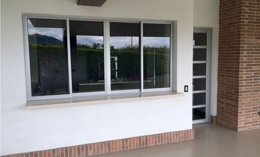 Se vende casa campestre en Quimbaya