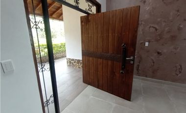 Arriendo casa campestre de 5 alcobas en Guarne