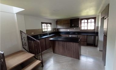 Arriendo casa campestre de 5 alcobas en Guarne