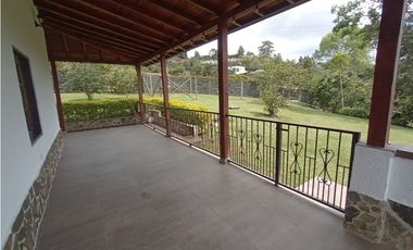 Arriendo casa campestre de 5 alcobas en Guarne