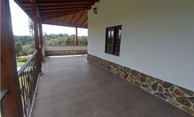 Arriendo casa campestre de 5 alcobas en Guarne