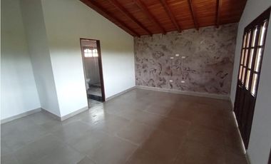 Arriendo casa campestre de 5 alcobas en Guarne