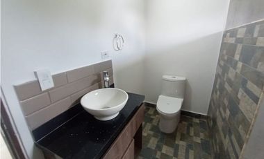 Arriendo casa campestre de 5 alcobas en Guarne
