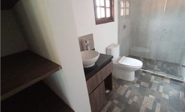 Arriendo casa campestre de 5 alcobas en Guarne