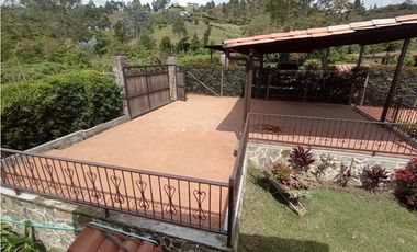 Arriendo casa campestre de 5 alcobas en Guarne