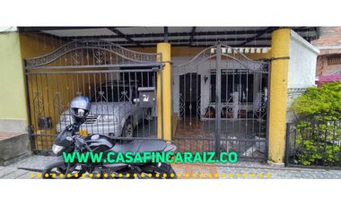 Casa de primer piso con garaje en Marinilla barrio bella Vista
