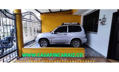 Casa de primer piso con garaje en Marinilla barrio bella Vista