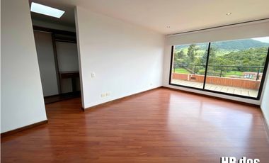 Hermosa casa en La Calera ¡Elegancia y confort!