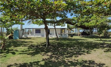 SE VENDE CASA DE PLAYA EN MUNICIPIO DE SAN BERNARDO DEL VIENTO