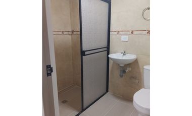 se venden 2  apartamentos en 1 en itagui santa maria