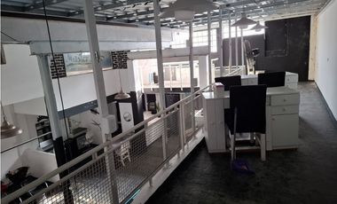 Local comercial en Galeria centrica, Ituzaingó Norte