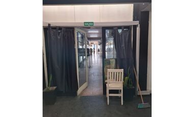 Local comercial en Galeria centrica, Ituzaingó Norte