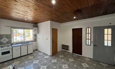Departamento en alquiler en Merlo Sur