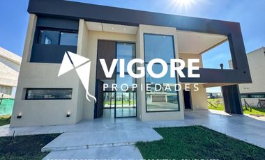 Casa 5 ambientes 269 m² en venta con cochera en Canning