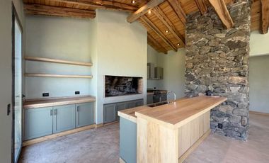 Casa en Venta - Agua del Durazno - La Carrera