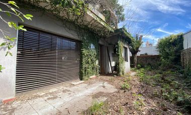 Casa VENTA Estilo ingles refaccionar APTA CREDITO