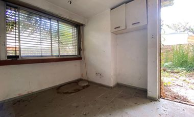 Casa VENTA Estilo ingles refaccionar APTA CREDITO
