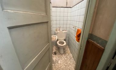 Casa VENTA Estilo ingles refaccionar APTA CREDITO