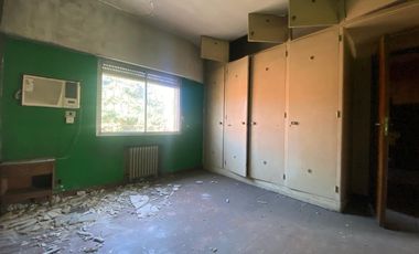 Casa VENTA Estilo ingles refaccionar APTA CREDITO