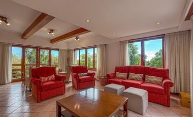 VENTA CASA 5 AMBIENTES PARQUE Y PISCINA SIERRAS
