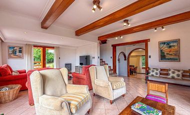 VENTA CASA 5 AMBIENTES PARQUE Y PISCINA SIERRAS