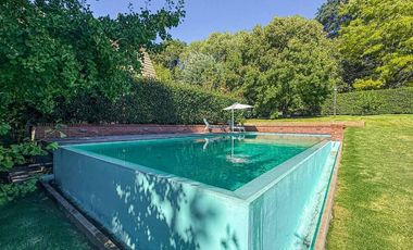 VENTA CASA 5 AMBIENTES PARQUE Y PISCINA SIERRAS