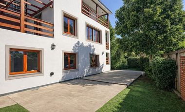 VENTA CASA 5 AMBIENTES PARQUE Y PISCINA SIERRAS