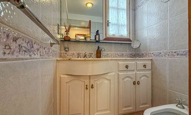 VENTA CASA 5 AMBIENTES PARQUE Y PISCINA SIERRAS