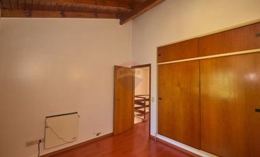 VENTA DUPLEX 3 AMB CON PARQUE Y COCHERA, EZPELETA