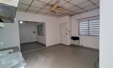 VENTA/ CASA / SERVICIOS / VILLA DOMINGA