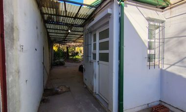 VENTA/ CASA / SERVICIOS / VILLA DOMINGA