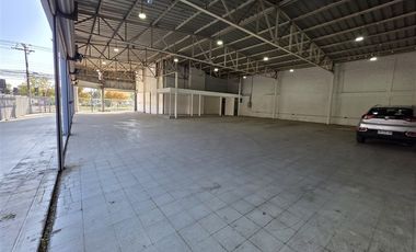 Local Comercial en Arriendo en Avenida Bernardo O