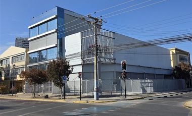 Local Comercial en Arriendo en Avenida Bernardo O