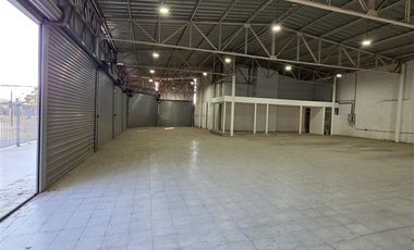Local Comercial en Arriendo en Avenida Bernardo O