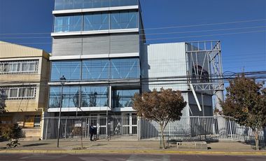 Local Comercial en Arriendo en Avenida Bernardo O