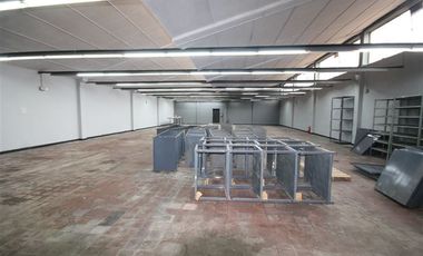 Bodega en Arriendo en Las Dalias con Los Avellanos