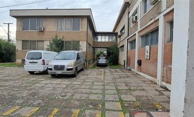 Bodega en Arriendo en Las Dalias con Los Avellanos