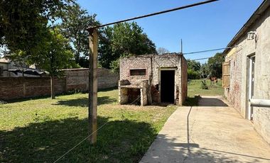 Venta casa antigüa con gran terreno - Humboldt