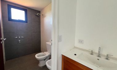CASA EN VENTA LOBOS 3 DORMITORIOS LA FEDERALA