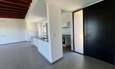 CASA EN VENTA LOBOS 3 DORMITORIOS LA FEDERALA