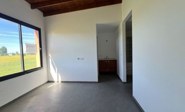 CASA EN VENTA LOBOS 3 DORMITORIOS LA FEDERALA
