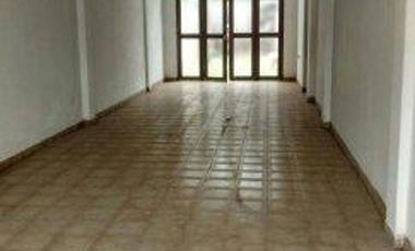 LOCAL EN VENTA +  2 DEPARTAMENTOS EN LA PLATA