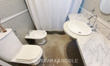CASA EN VENTA CITY BELL 4 DORMITORIOS E/ CAMINOS