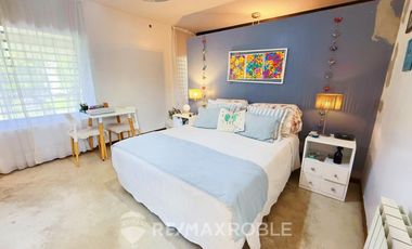 CASA EN VENTA CITY BELL 4 DORMITORIOS E/ CAMINOS